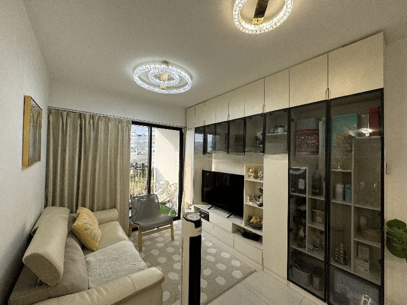 RIVERFRONT RESIDENCES 2