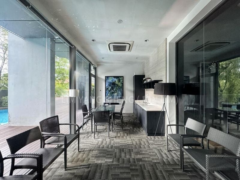 THE PEAK @ CAIRNHILL II 5