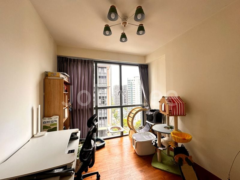 THE SHORE RESIDENCES 4