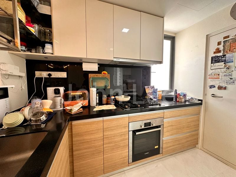 THE SHORE RESIDENCES 5