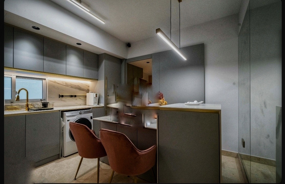 EIGHT RIVERSUITES 13