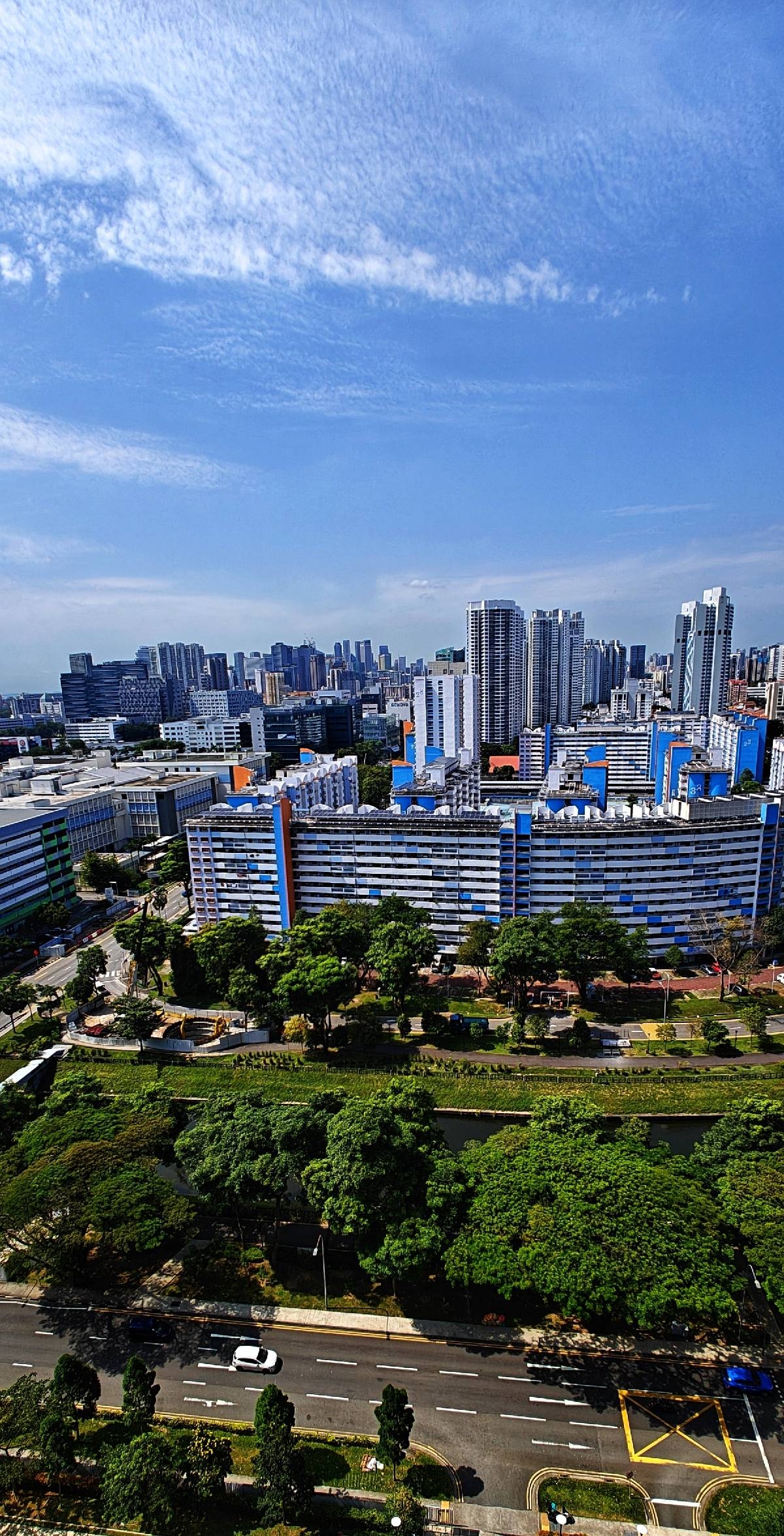 EIGHT RIVERSUITES 24