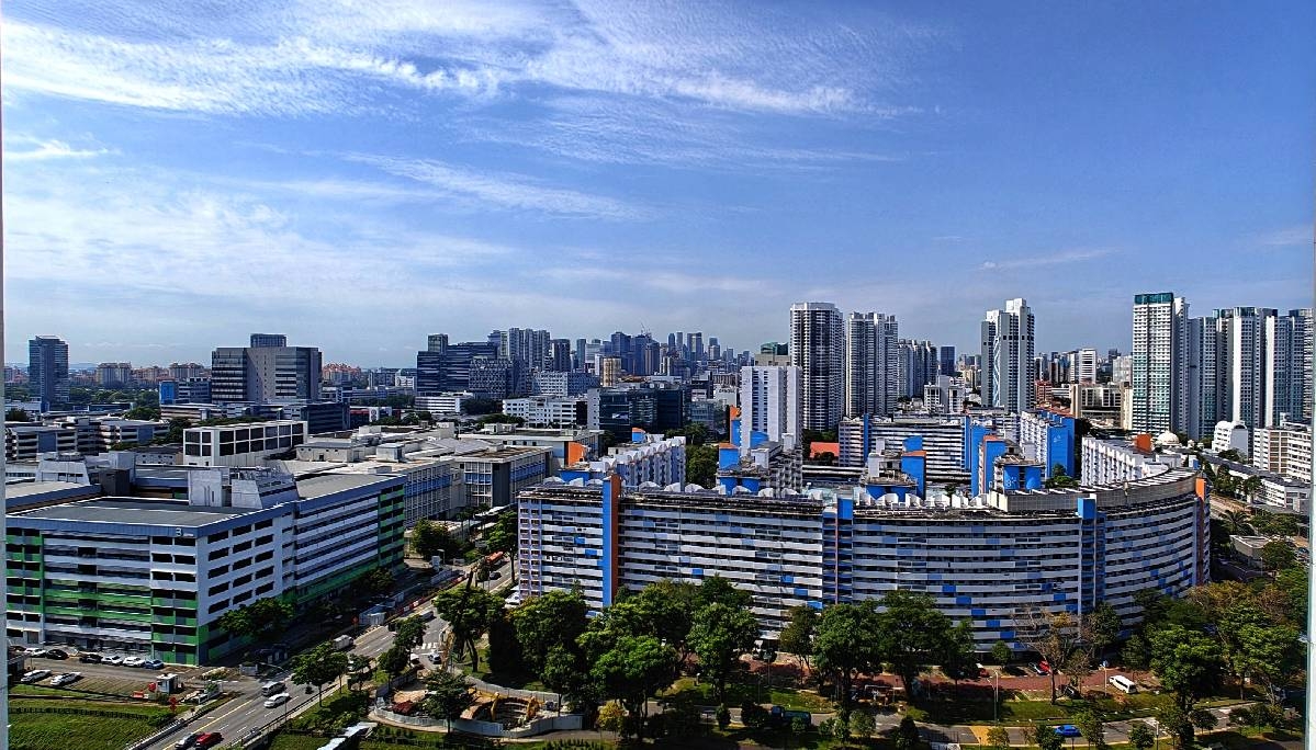 EIGHT RIVERSUITES 27