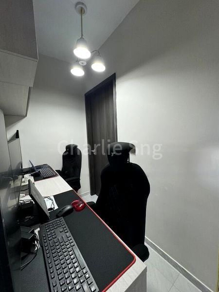 RIVERFRONT RESIDENCES 4