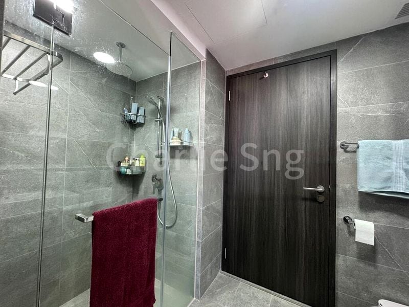 RIVERFRONT RESIDENCES 14