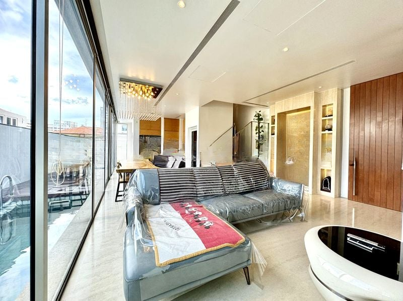 MICHAELS' RESIDENCES 7