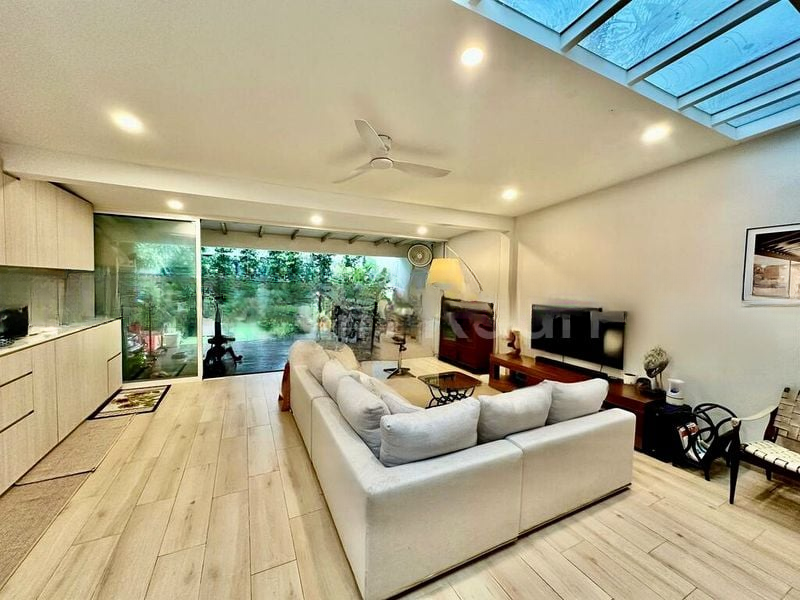 THOMSON HILLS ESTATE 7