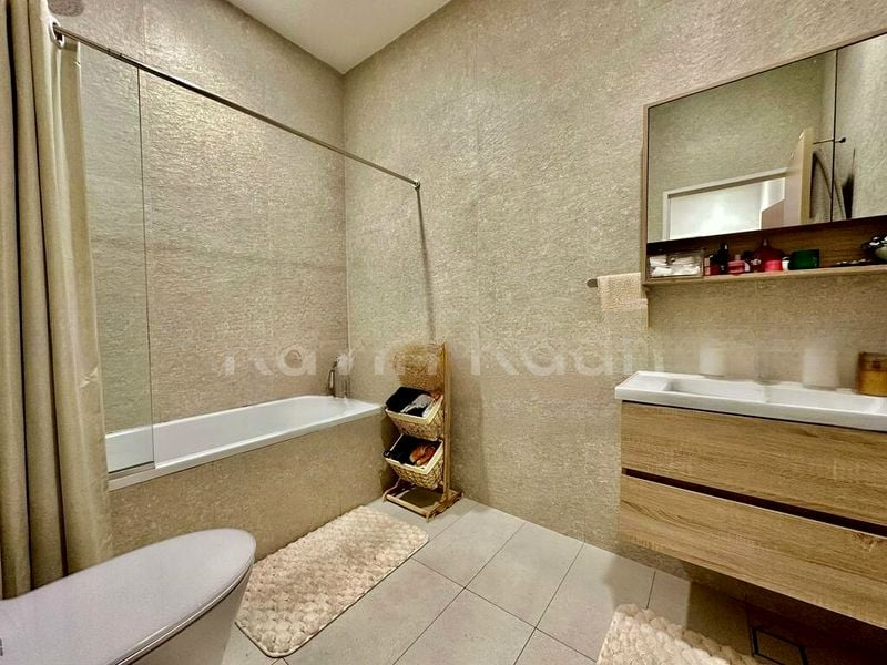 THOMSON HILLS ESTATE 3