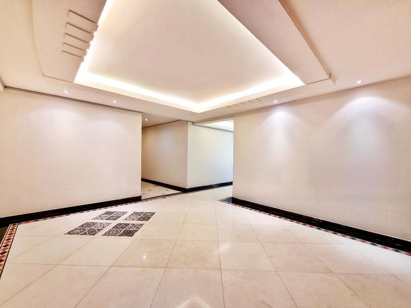 CAIRNHILL PLAZA 13