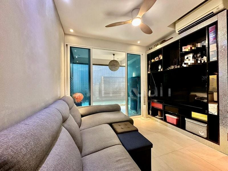 THE TAMPINES TRILLIANT 10