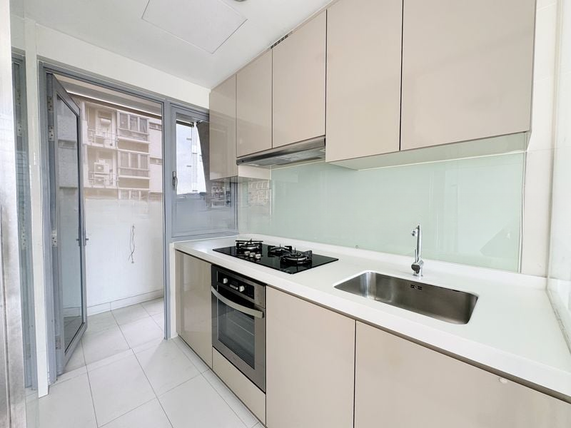 CENTRO RESIDENCES 5
