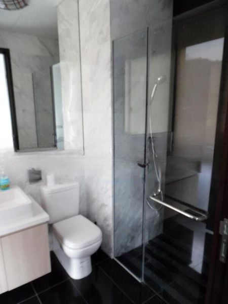 HARBOUR SUITES 4