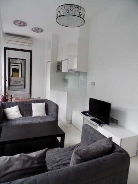 HARBOUR SUITES 8
