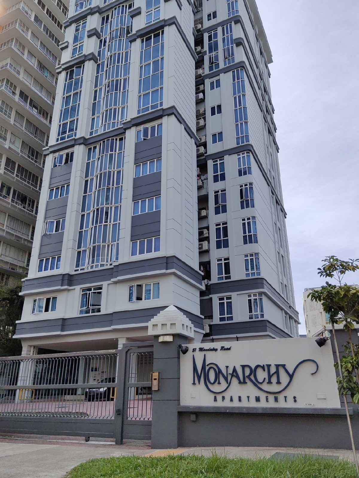 MONARCHY APARTMENTS 16