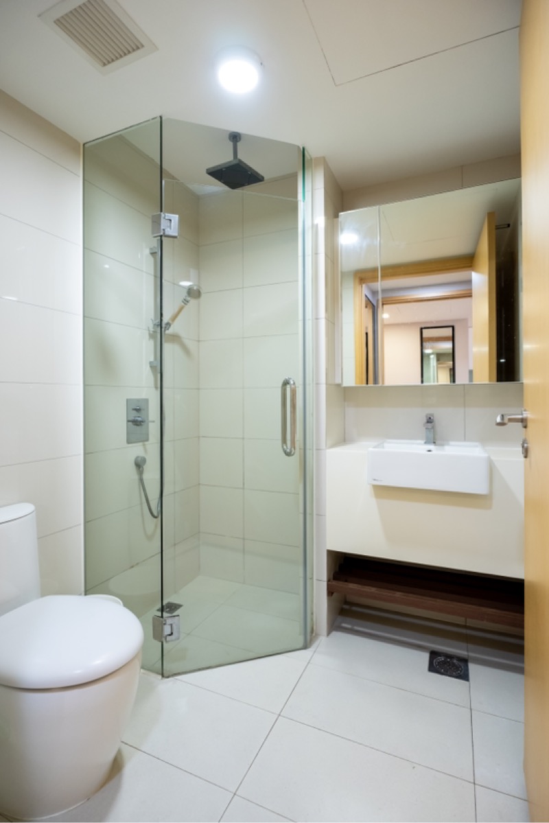 EIGHT RIVERSUITES 16