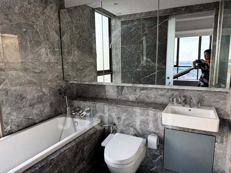 SKYLINE RESIDENCES 6