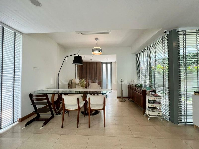 GOLDHILL GARDENS 9