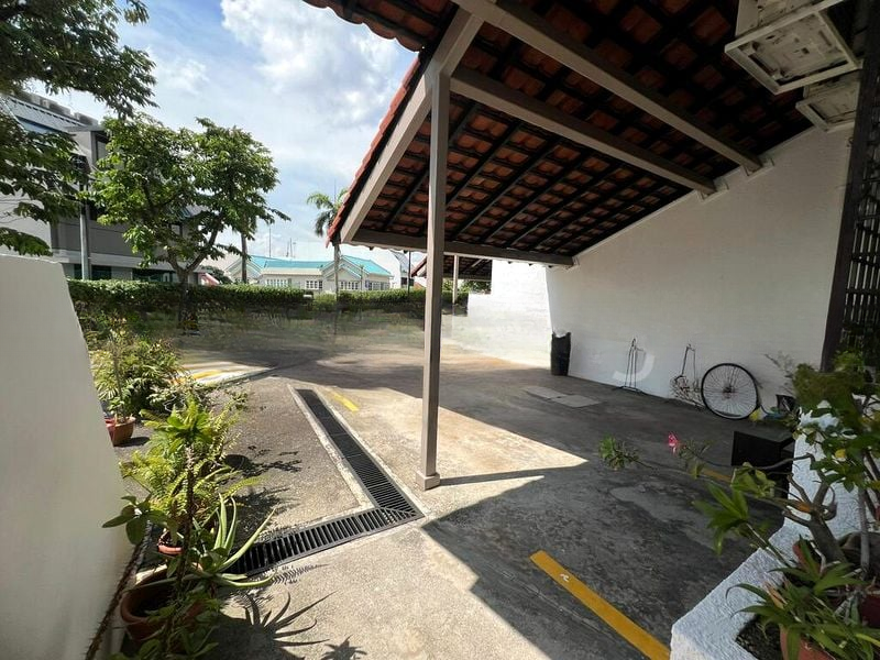 KENSINGTON PARK CONDOMINIUM 6
