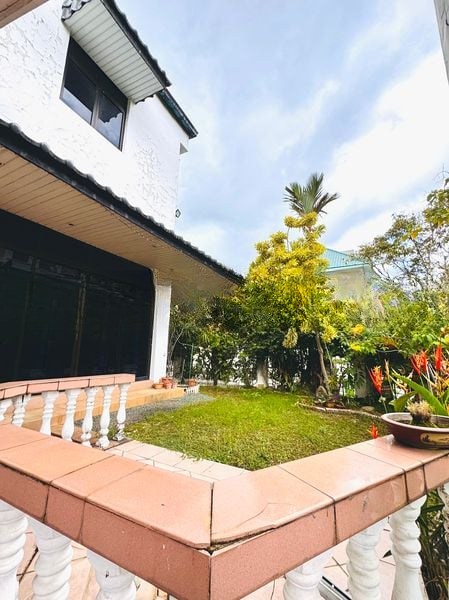 KEMBANGAN ESTATE 13