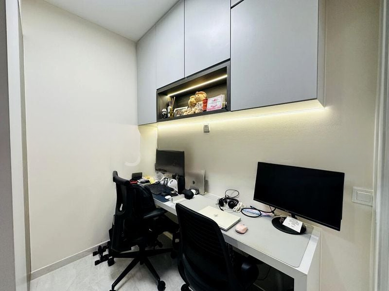 THE FLORENCE RESIDENCES 13