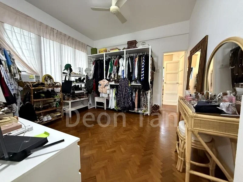 BOTANIC GARDENS VIEW 3