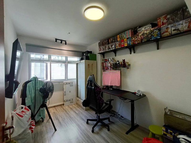 UPP SERANGOON CRES 4