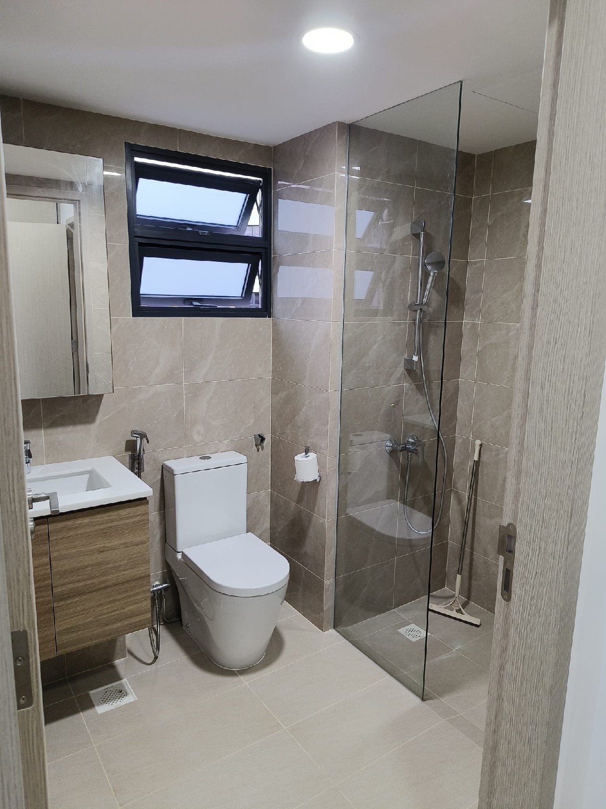 TREASURE AT TAMPINES 16