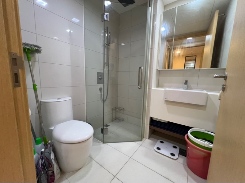 EIGHT RIVERSUITES 12