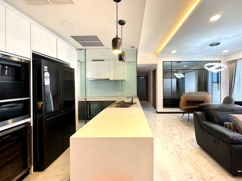 VISTA RESIDENCES 4