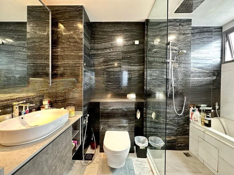VISTA RESIDENCES 7