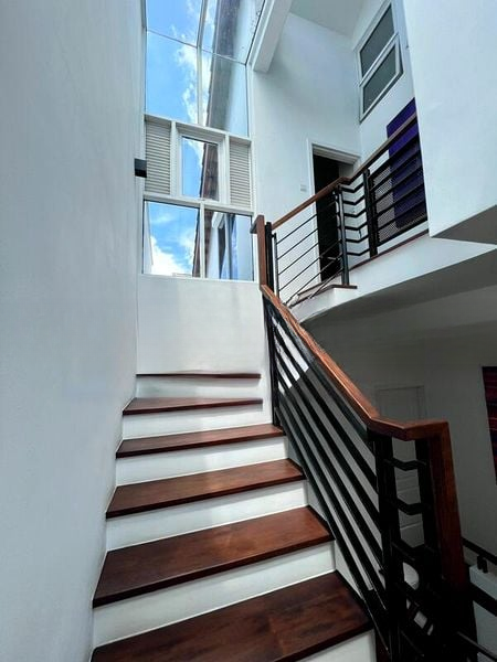 BINJAI CREST 6