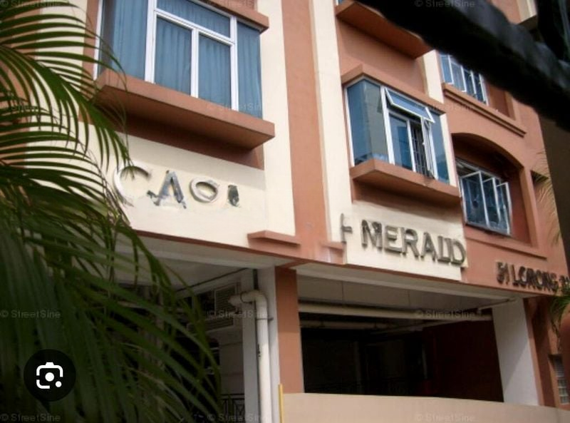 CASA EMERALD 1