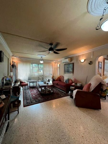 ANG MO KIO AVE 10 10