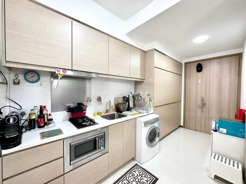 WATERFRONT GOLD 6