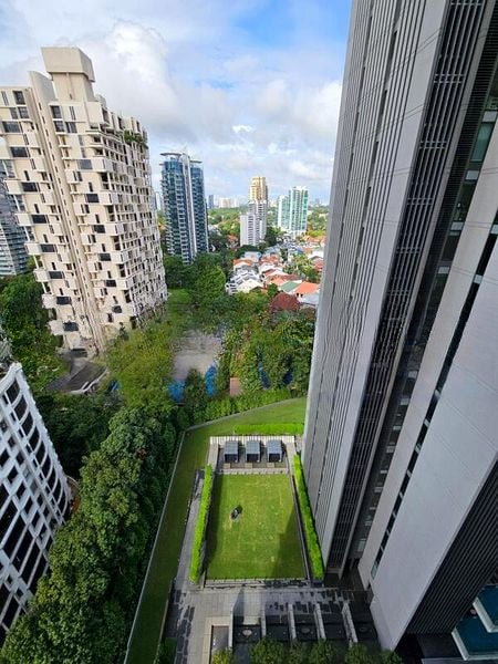 THE MARQ ON PATERSON HILL 7