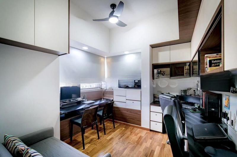 THE PARC CONDOMINIUM 10