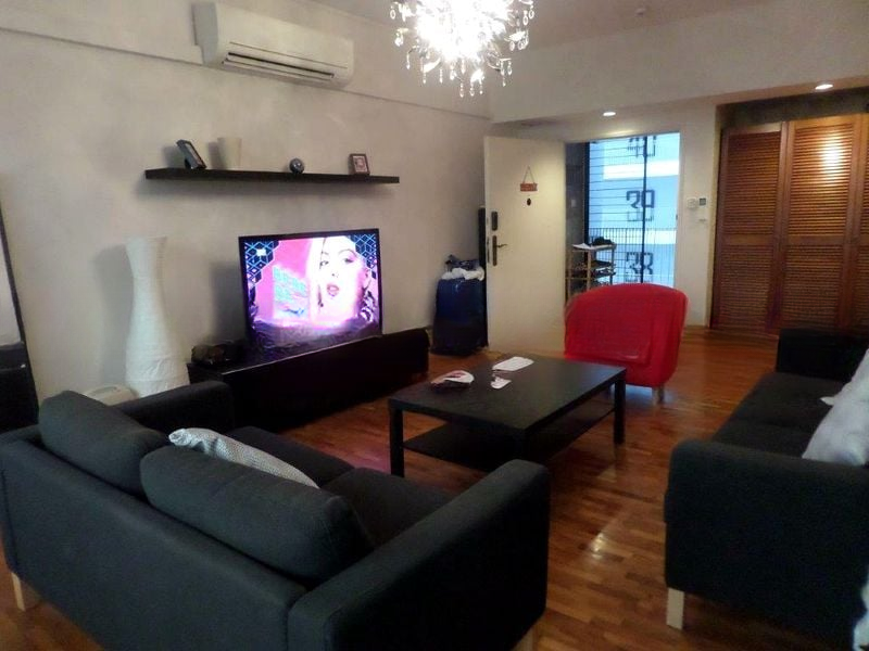 INTERNATIONAL PLAZA 10