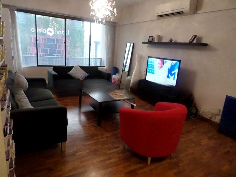 INTERNATIONAL PLAZA 11