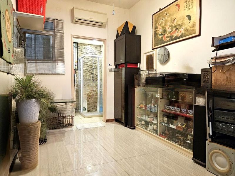 LOYANG VILLAS 4