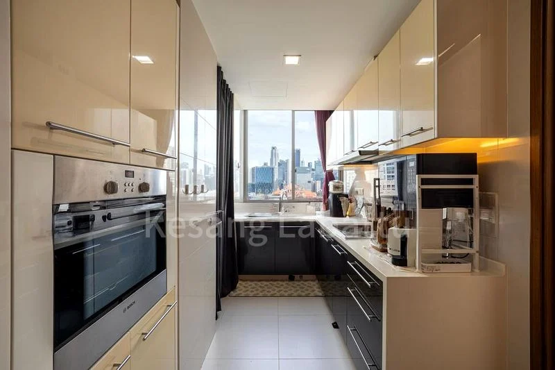 THE WHARF RESIDENCE 12