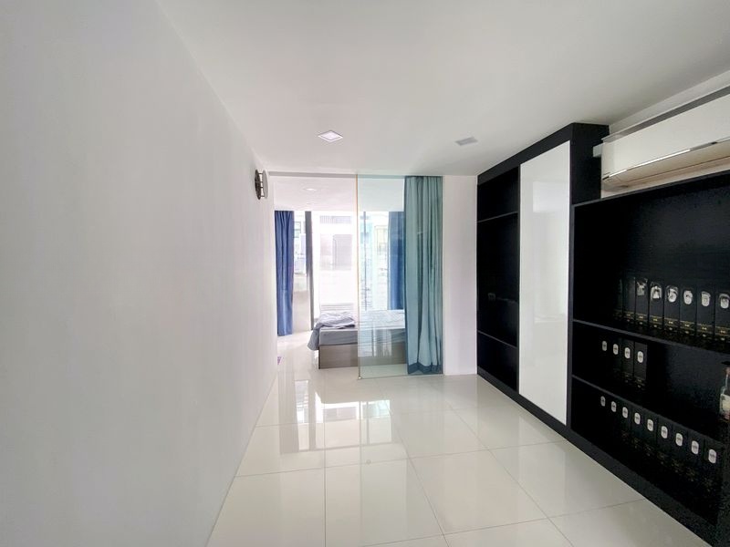TWO8ONE STUDIO 2