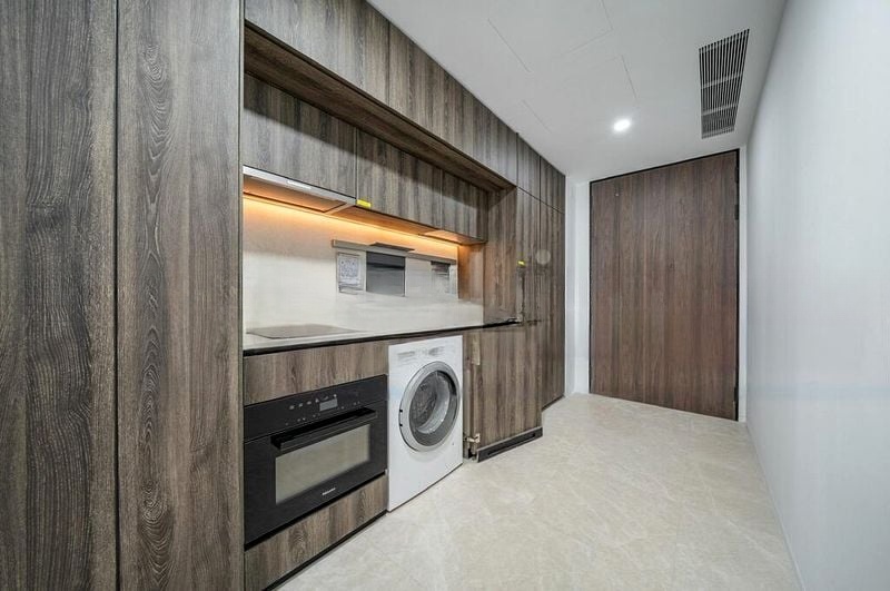 THE REEF AT KING'S DOCK 2