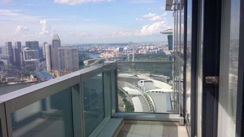 MARINA BAY RESIDENCES 8