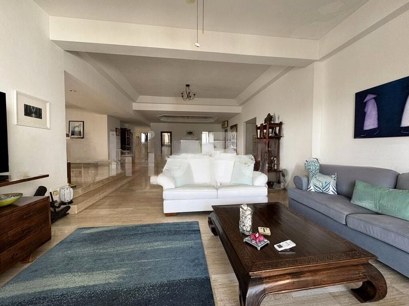 FONTANA HEIGHTS 10