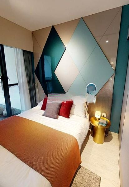 RIVERFRONT RESIDENCES 12