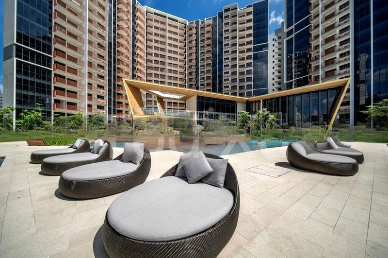 RIVERFRONT RESIDENCES 14