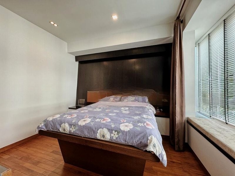 MELROSE VILLE 8