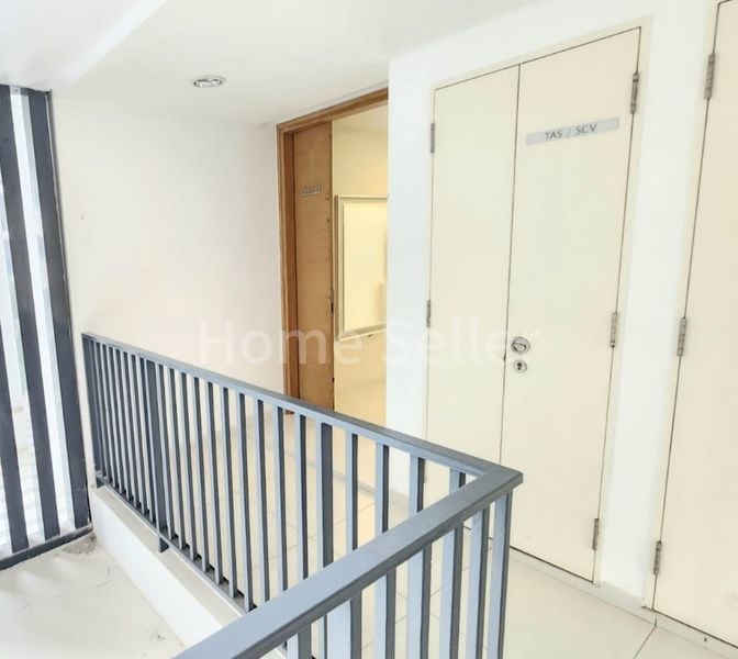 HEDGES PARK CONDOMINIUM 13