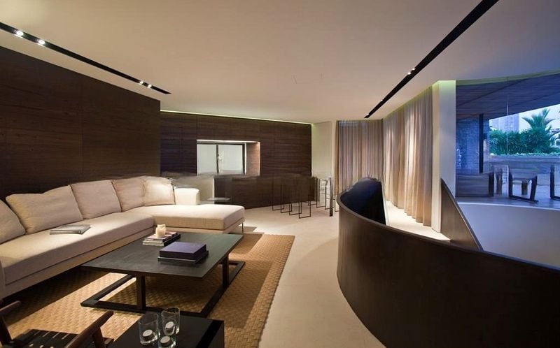 BEVERLY HILL 8