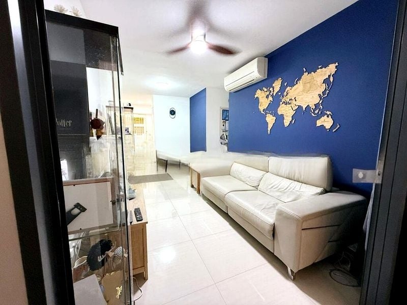 BEDOK RESERVOIR CRES 11